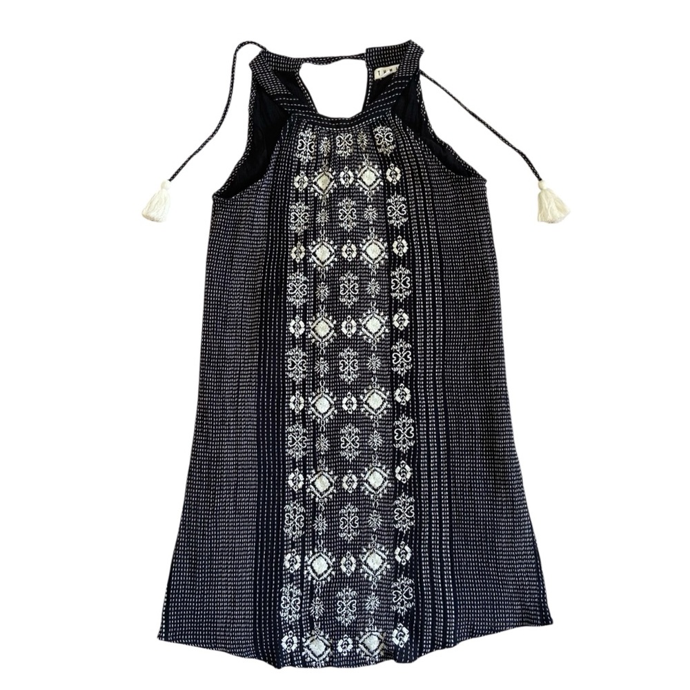 THML Sleeveless Embroidered Shift Dress Black and White XS